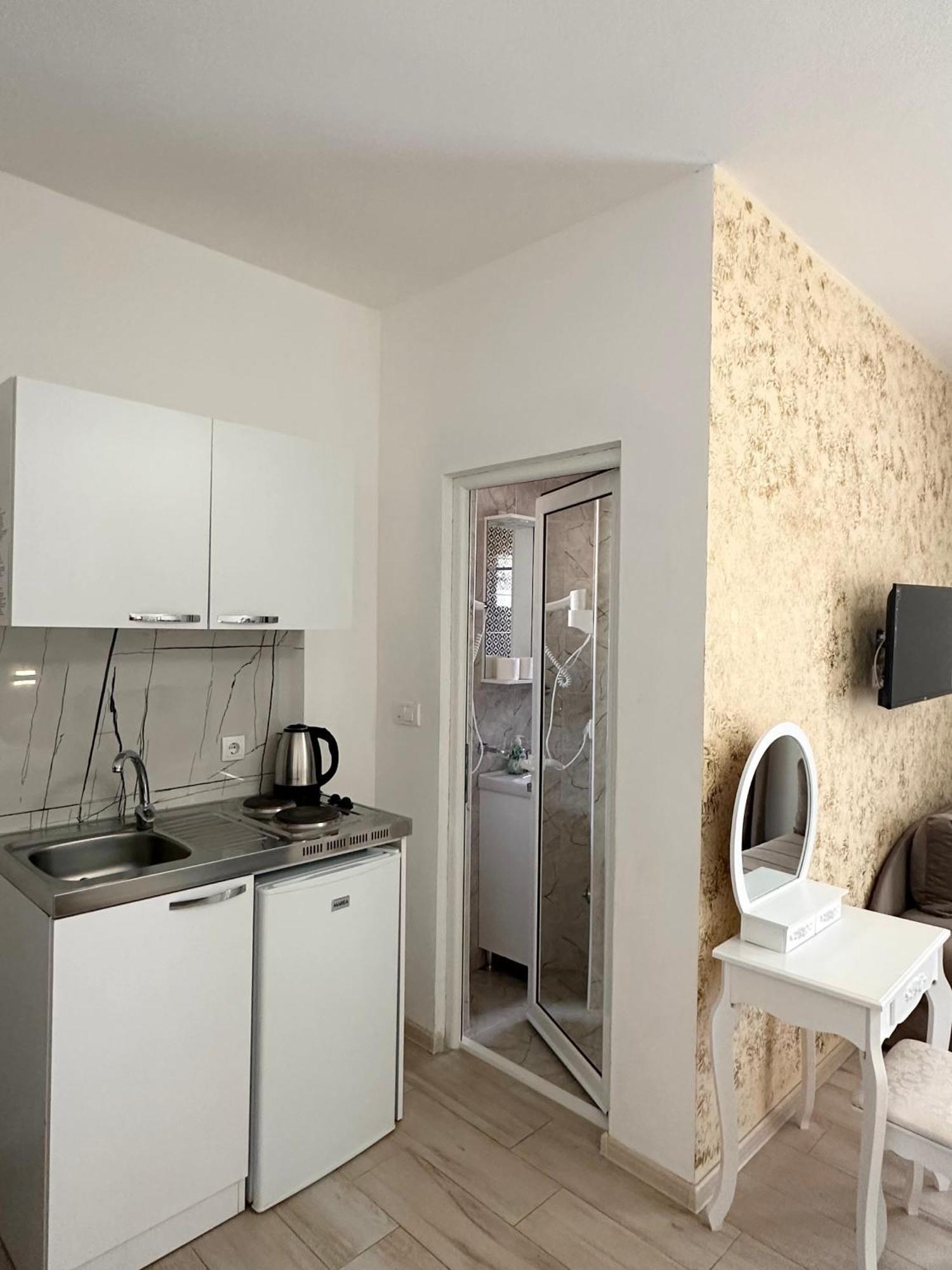 Apartmens Xhenis Lux Ulcinj Exterior photo